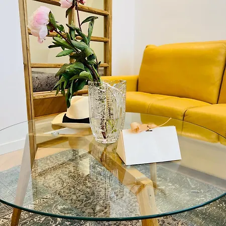 Cozy Flat Near Saint-germain & Luxembourg Gardens *
