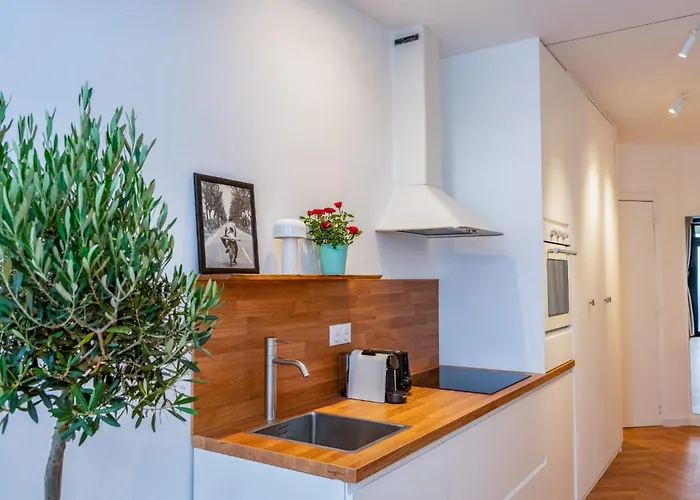 Cozy Flat Near Saint-germain & Luxembourg Gardens *